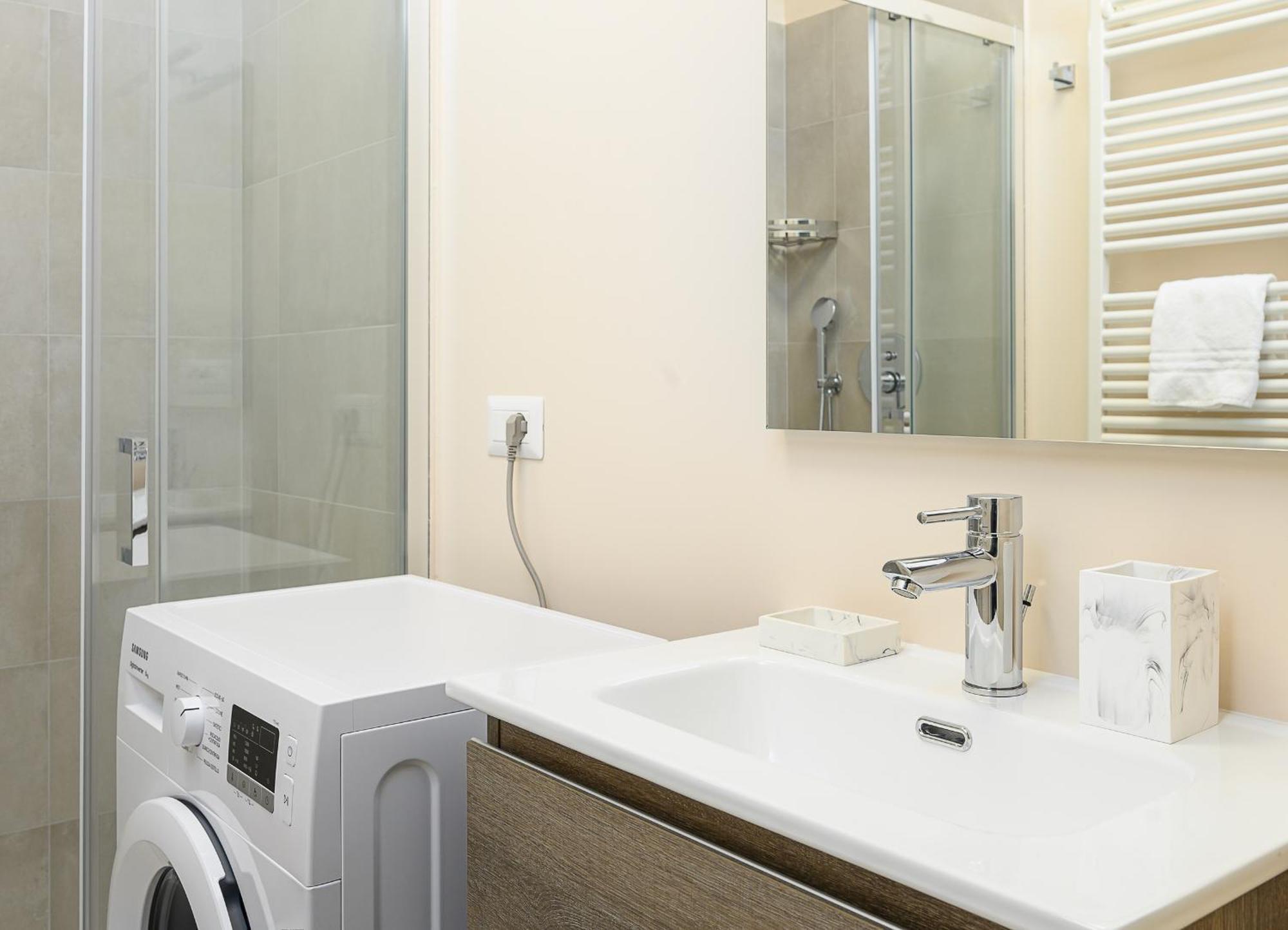 Suites In Porta Garibaldi & Chinatown - City Center Well Connected Milano Eksteriør billede